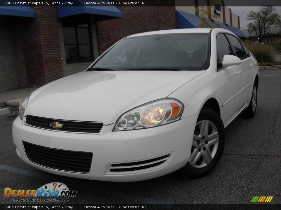 2006 Chevrolet Impala LS White / Gray Photo #2