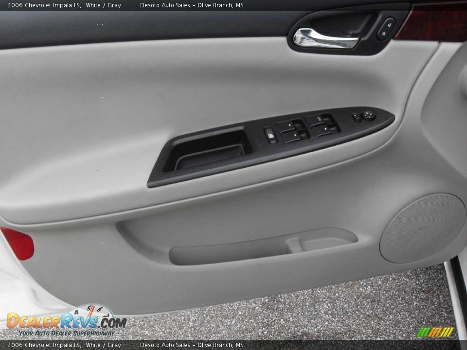 2006 Chevrolet Impala LS White / Gray Photo #13