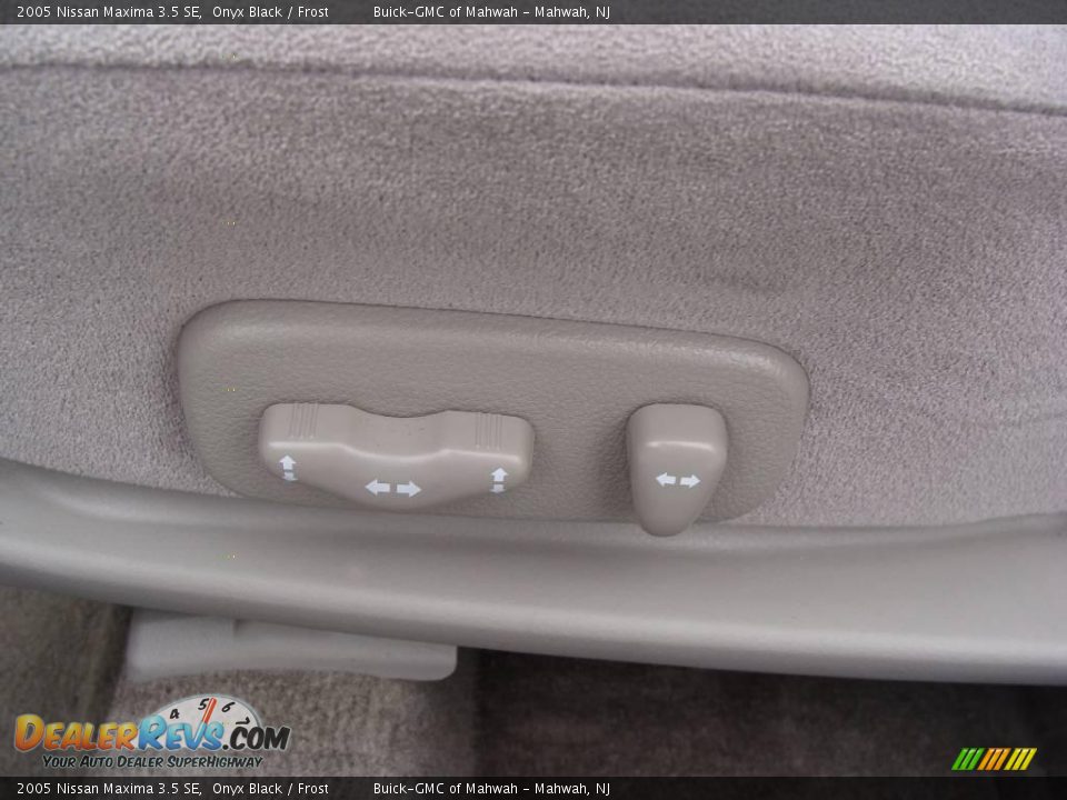 2005 Nissan Maxima 3.5 SE Onyx Black / Frost Photo #12