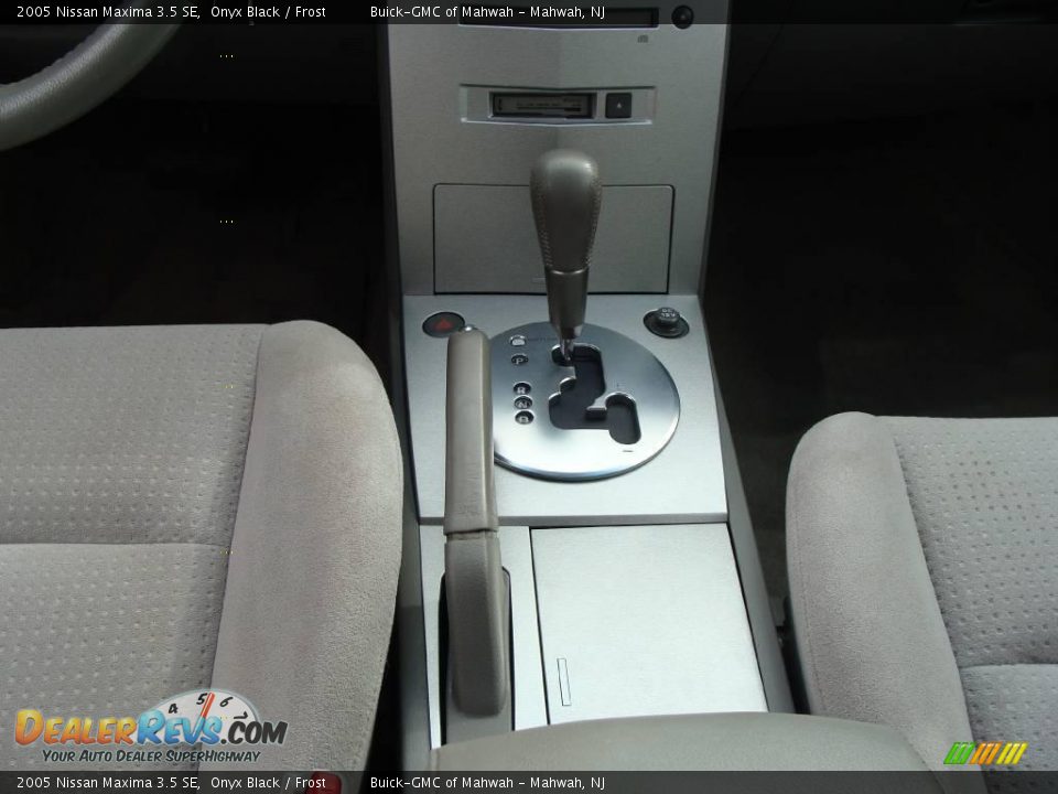 2005 Nissan Maxima 3.5 SE Onyx Black / Frost Photo #21