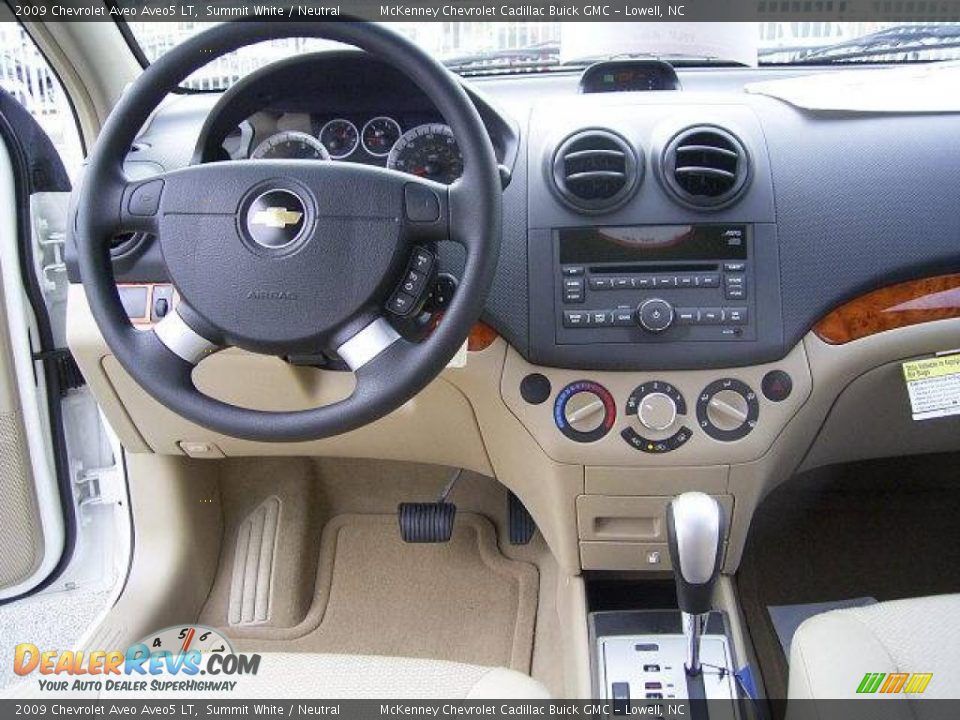 2009 Chevrolet Aveo Aveo5 LT Summit White / Neutral Photo #15