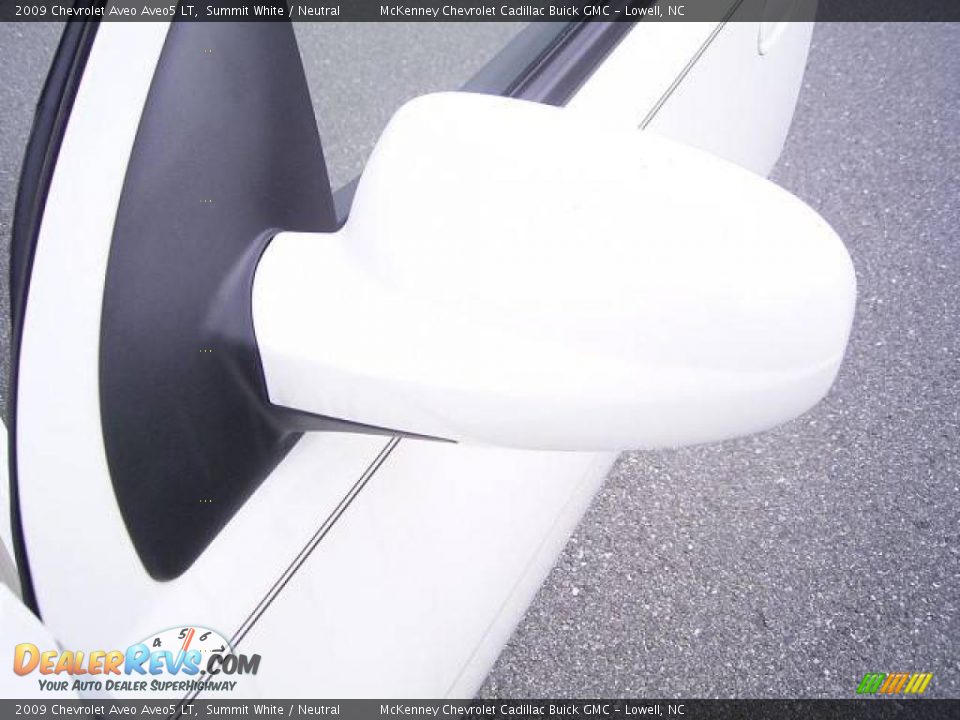 2009 Chevrolet Aveo Aveo5 LT Summit White / Neutral Photo #20
