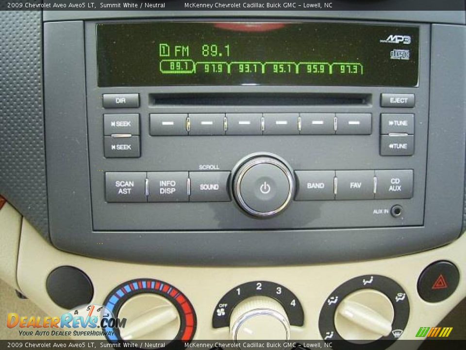 2009 Chevrolet Aveo Aveo5 LT Summit White / Neutral Photo #22