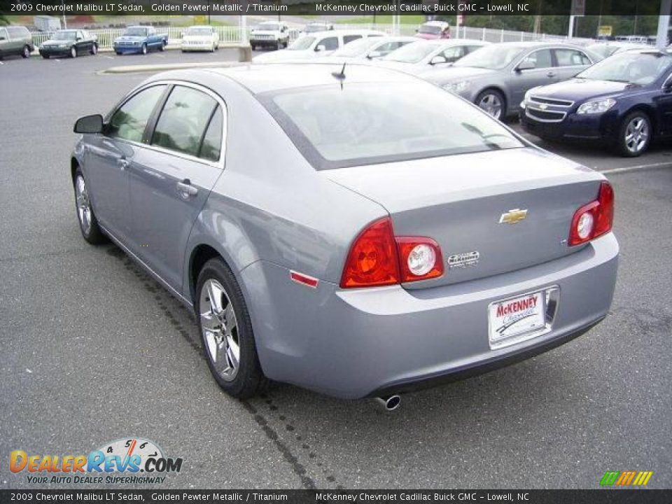2009 Chevrolet Malibu LT Sedan Golden Pewter Metallic / Titanium Photo #2