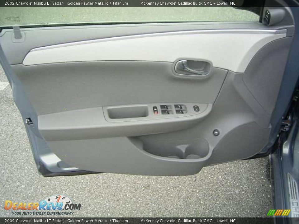 2009 Chevrolet Malibu LT Sedan Golden Pewter Metallic / Titanium Photo #7