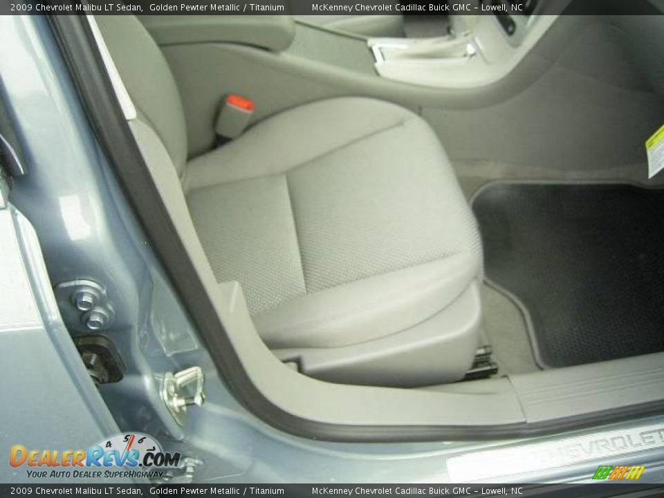 2009 Chevrolet Malibu LT Sedan Golden Pewter Metallic / Titanium Photo #15