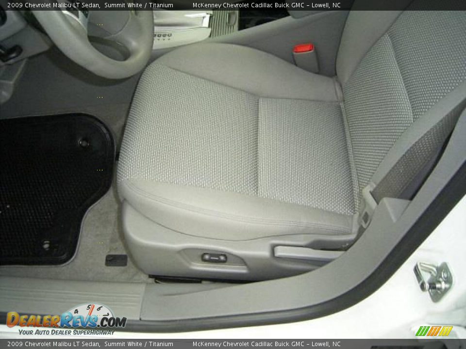 2009 Chevrolet Malibu LT Sedan Summit White / Titanium Photo #8