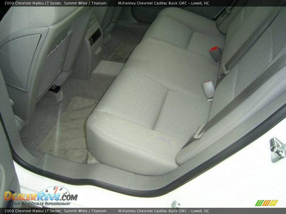 2009 Chevrolet Malibu LT Sedan Summit White / Titanium Photo #9