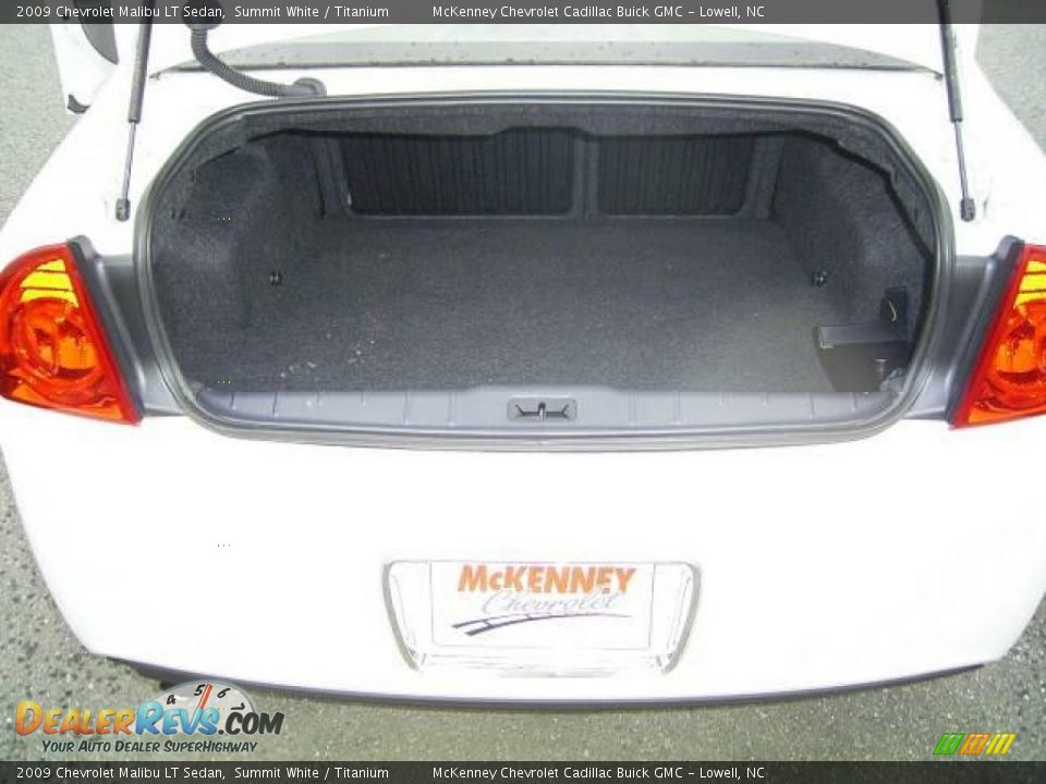 2009 Chevrolet Malibu LT Sedan Summit White / Titanium Photo #11