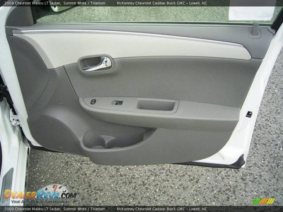 2009 Chevrolet Malibu LT Sedan Summit White / Titanium Photo #15