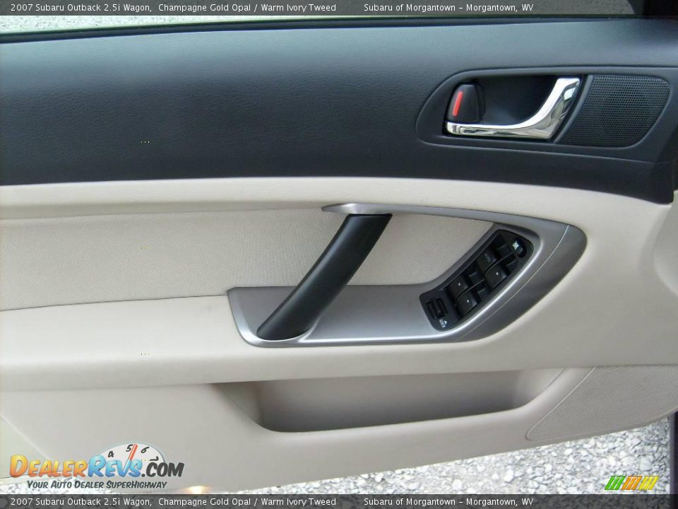 2007 Subaru Outback 2.5i Wagon Champagne Gold Opal / Warm Ivory Tweed Photo #11