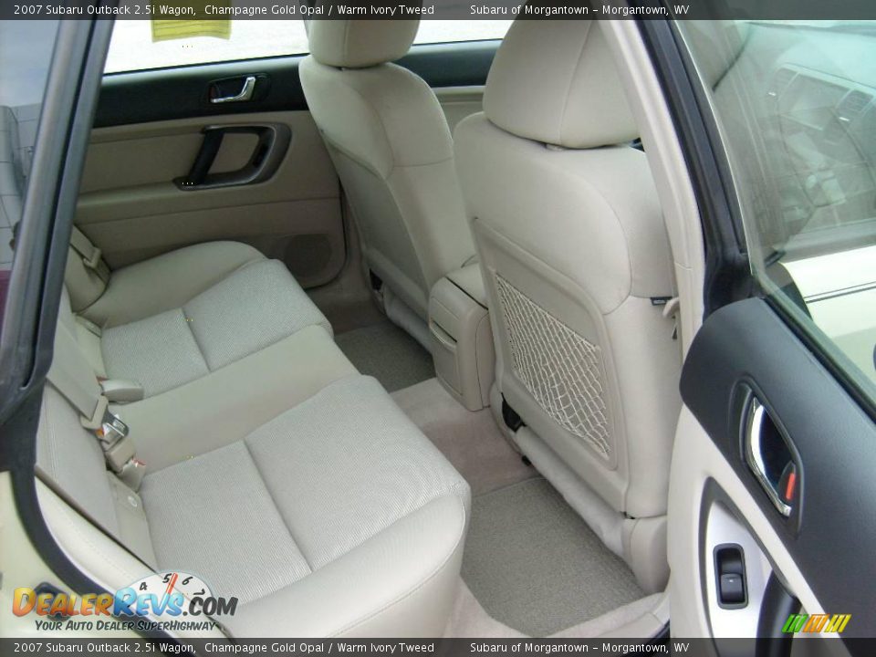 2007 Subaru Outback 2.5i Wagon Champagne Gold Opal / Warm Ivory Tweed Photo #15