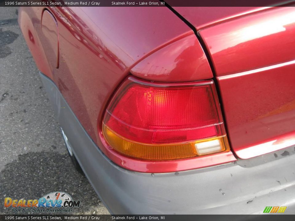 1996 Saturn S Series SL1 Sedan Medium Red / Gray Photo #15