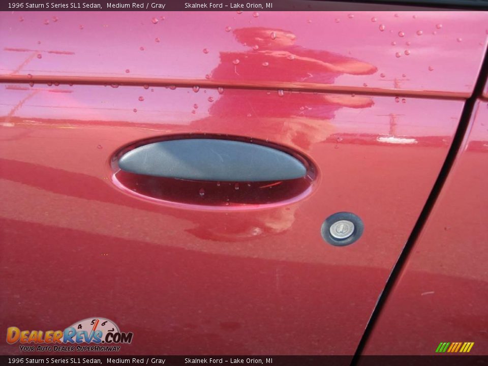 1996 Saturn S Series SL1 Sedan Medium Red / Gray Photo #16