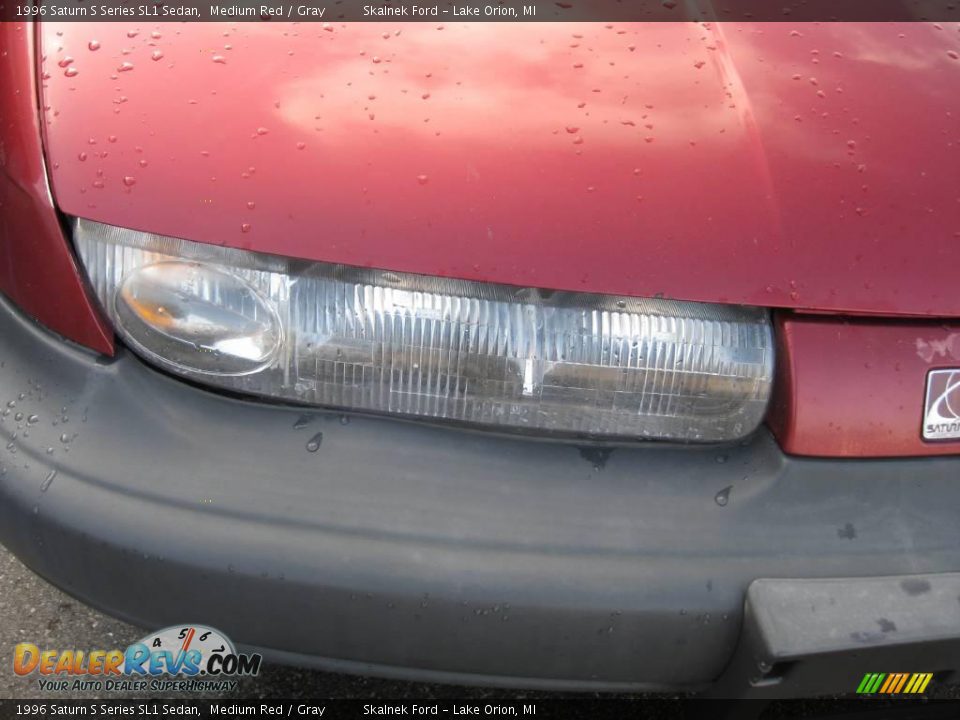 1996 Saturn S Series SL1 Sedan Medium Red / Gray Photo #18