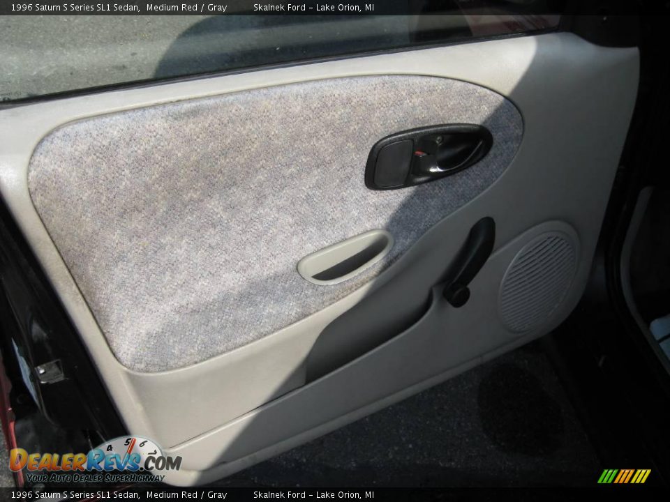 1996 Saturn S Series SL1 Sedan Medium Red / Gray Photo #19