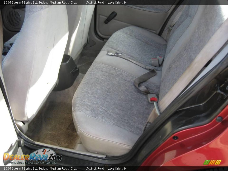 1996 Saturn S Series SL1 Sedan Medium Red / Gray Photo #21