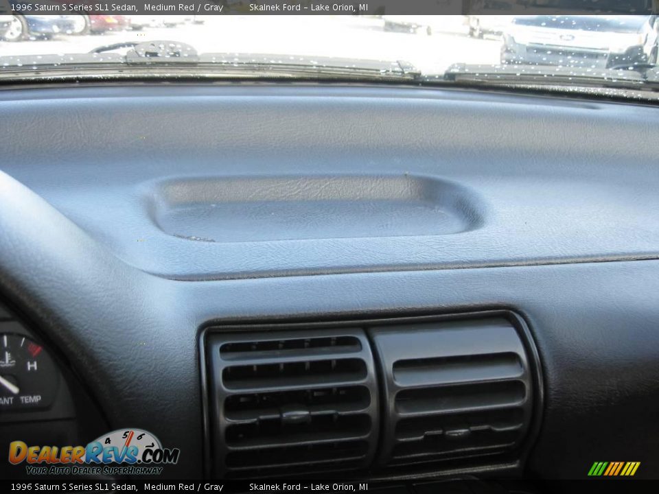 1996 Saturn S Series SL1 Sedan Medium Red / Gray Photo #27