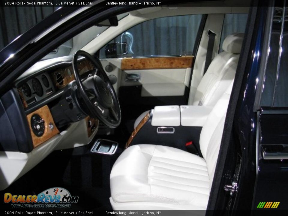 2004 Rolls-Royce Phantom Blue Velvet / Sea Shell Photo #6