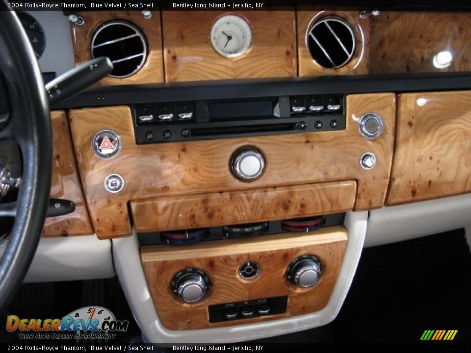 2004 Rolls-Royce Phantom Blue Velvet / Sea Shell Photo #9
