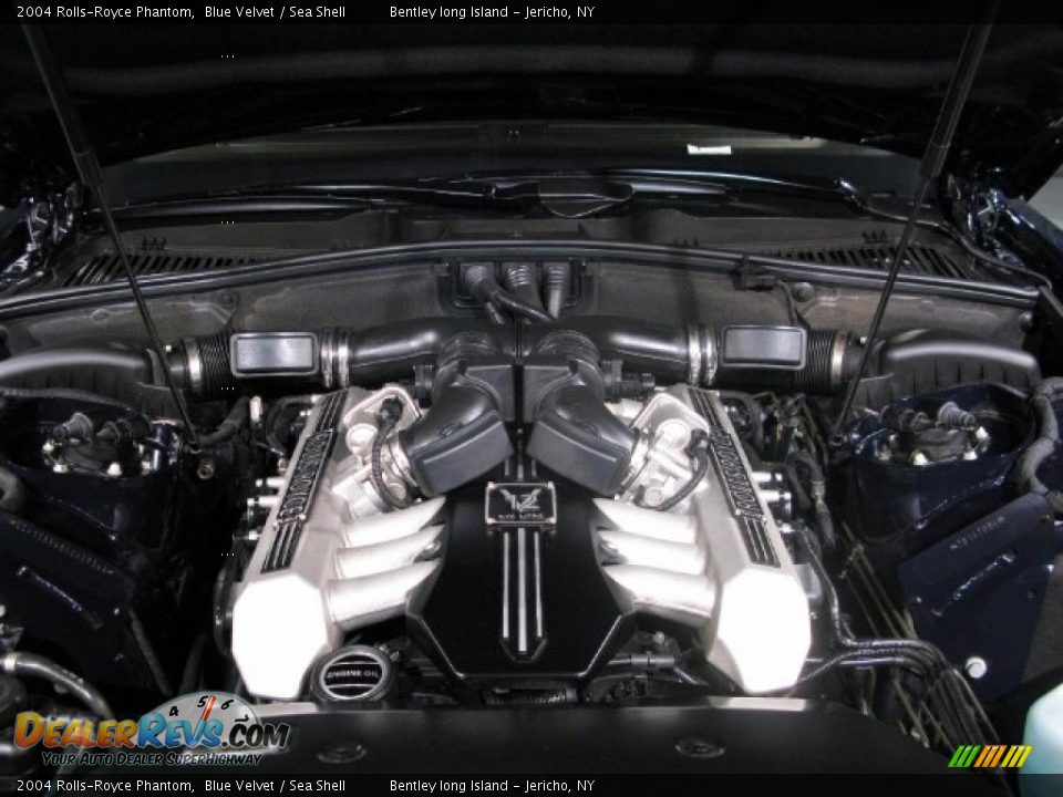 2004 Rolls-Royce Phantom Blue Velvet / Sea Shell Photo #18