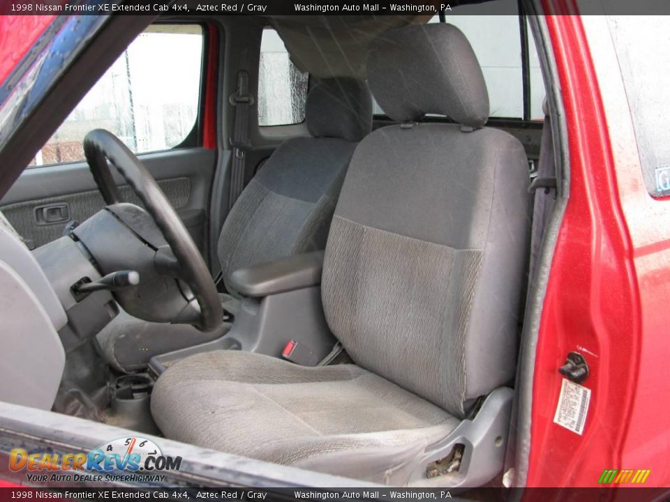 1998 Nissan Frontier XE Extended Cab 4x4 Aztec Red / Gray Photo #12