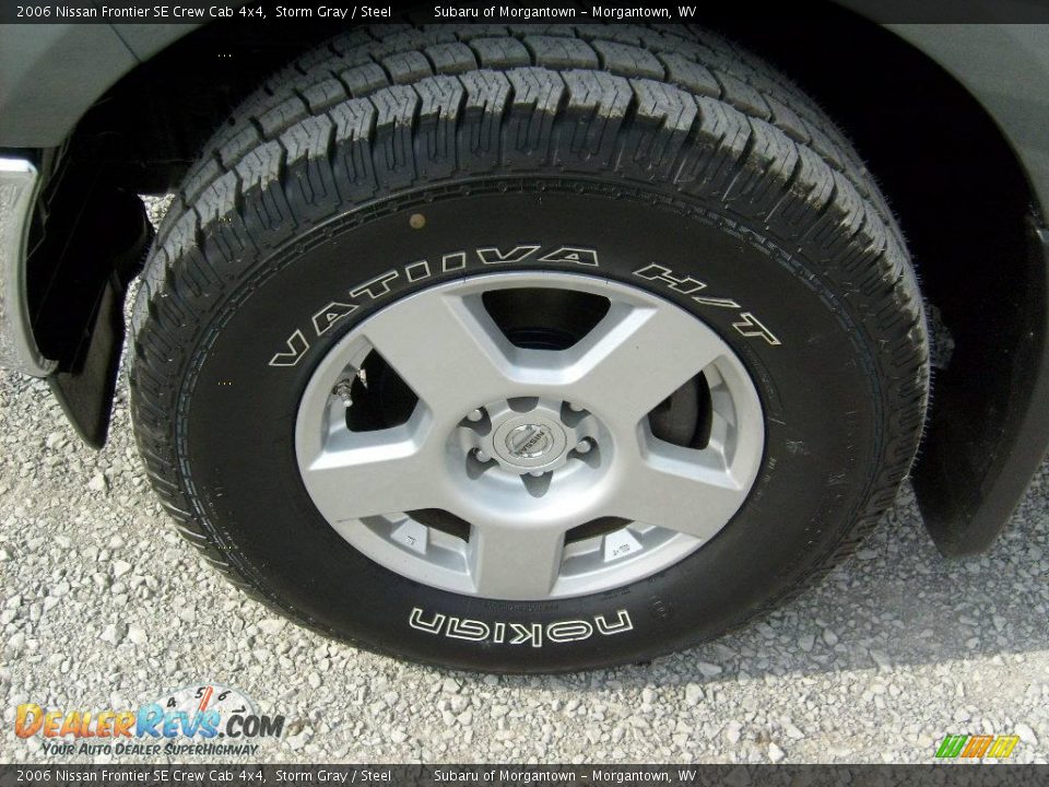2006 Nissan Frontier SE Crew Cab 4x4 Storm Gray / Steel Photo #9
