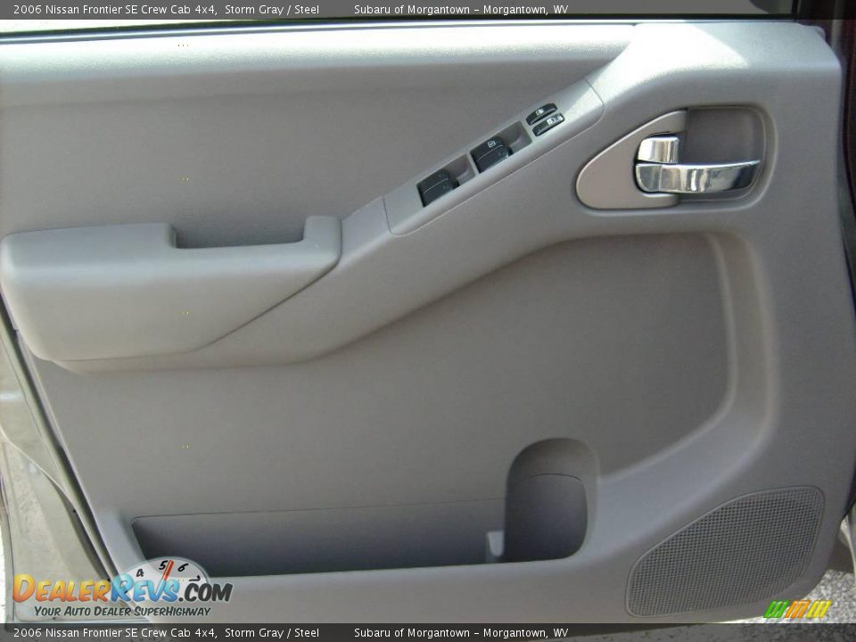 2006 Nissan Frontier SE Crew Cab 4x4 Storm Gray / Steel Photo #12