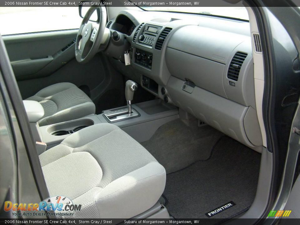 2006 Nissan Frontier SE Crew Cab 4x4 Storm Gray / Steel Photo #17