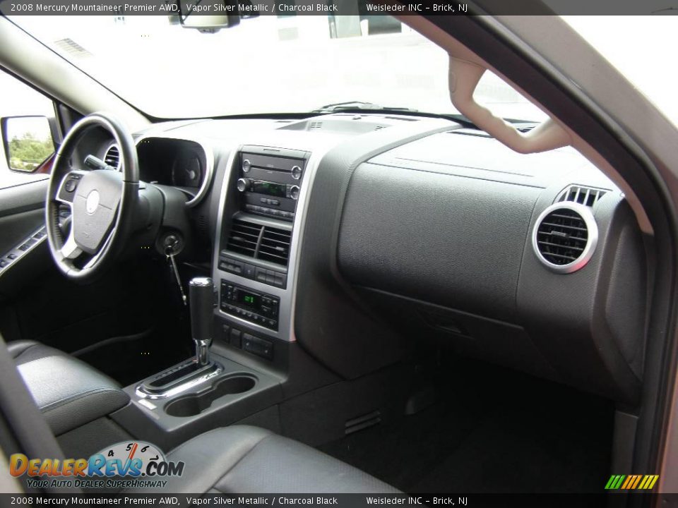 2008 Mercury Mountaineer Premier AWD Vapor Silver Metallic / Charcoal Black Photo #23