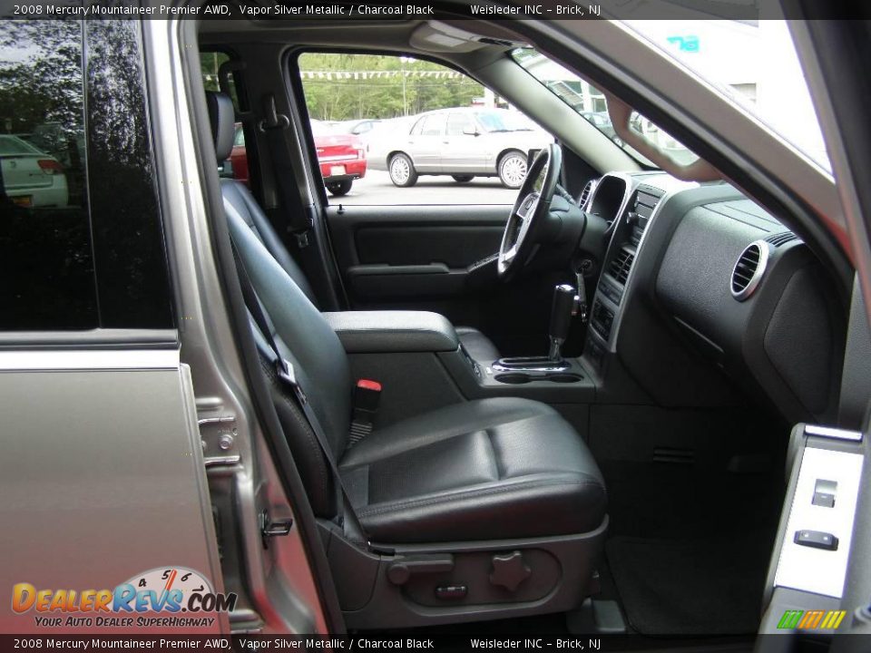 2008 Mercury Mountaineer Premier AWD Vapor Silver Metallic / Charcoal Black Photo #24