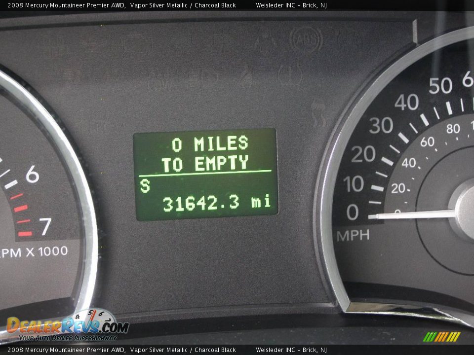 2008 Mercury Mountaineer Premier AWD Vapor Silver Metallic / Charcoal Black Photo #28