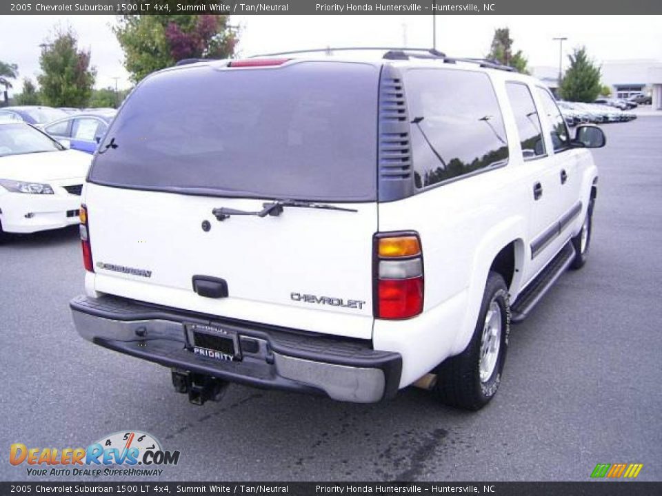 2005 Chevrolet Suburban 1500 LT 4x4 Summit White / Tan/Neutral Photo #4