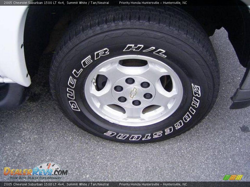 2005 Chevrolet Suburban 1500 LT 4x4 Summit White / Tan/Neutral Photo #18