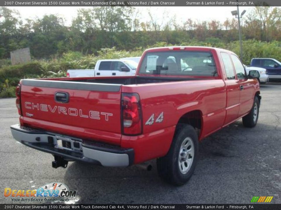 2007 Chevrolet Silverado 1500 Classic Work Truck Extended Cab 4x4 Victory Red / Dark Charcoal Photo #3