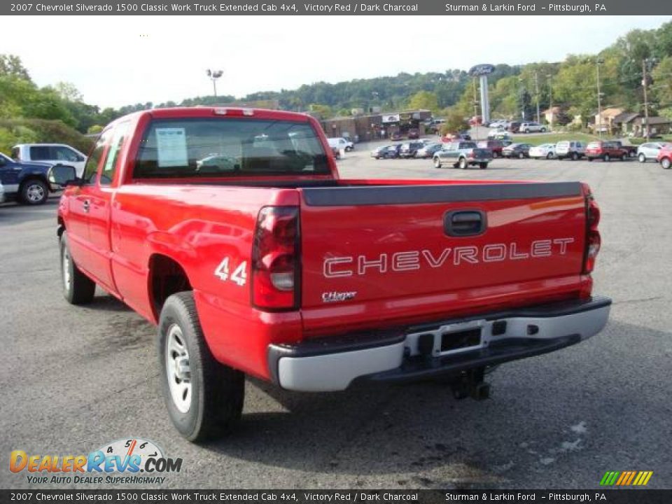 2007 Chevrolet Silverado 1500 Classic Work Truck Extended Cab 4x4 Victory Red / Dark Charcoal Photo #5