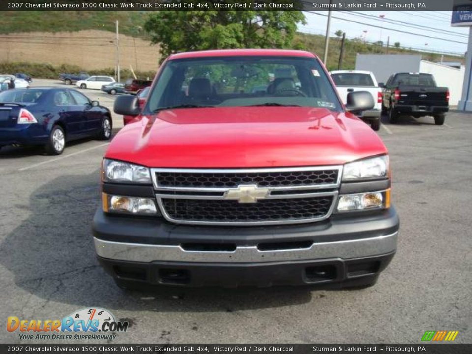2007 Chevrolet Silverado 1500 Classic Work Truck Extended Cab 4x4 Victory Red / Dark Charcoal Photo #8