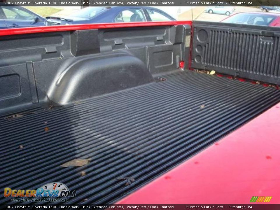 2007 Chevrolet Silverado 1500 Classic Work Truck Extended Cab 4x4 Victory Red / Dark Charcoal Photo #10