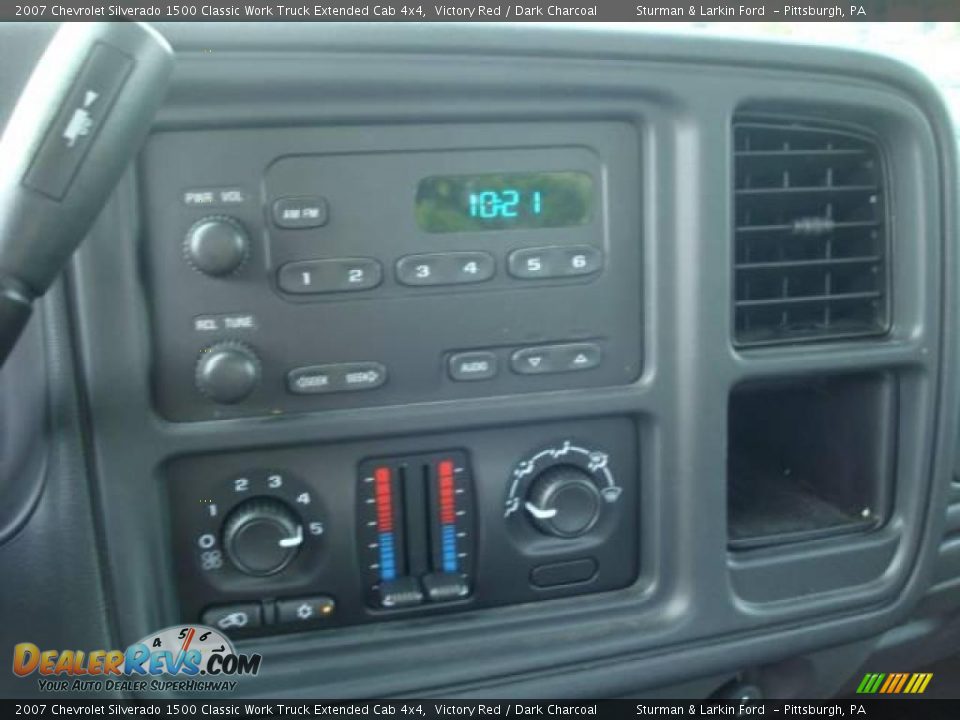 2007 Chevrolet Silverado 1500 Classic Work Truck Extended Cab 4x4 Victory Red / Dark Charcoal Photo #18