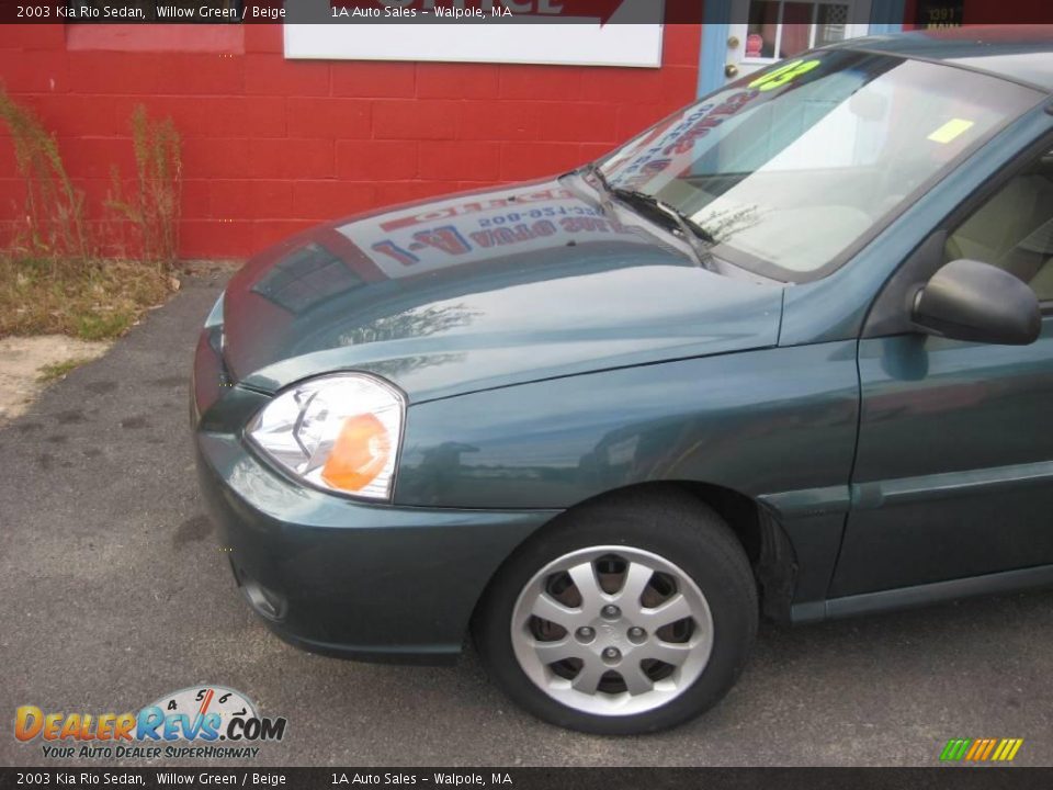 2003 Kia Rio Sedan Willow Green / Beige Photo #8