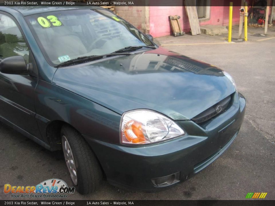 2003 Kia Rio Sedan Willow Green / Beige Photo #17
