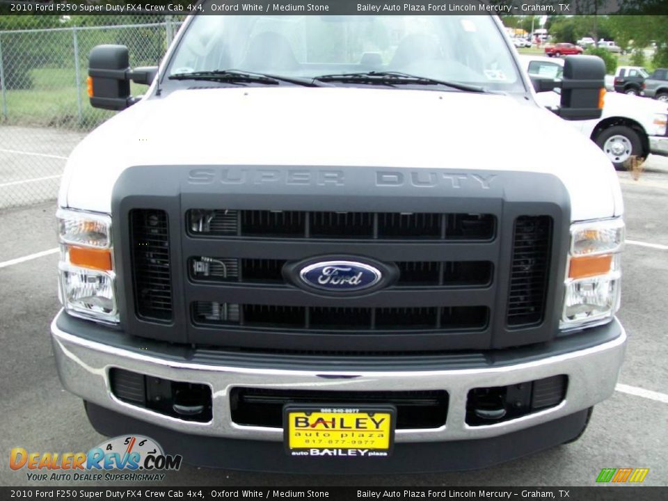 2010 Ford F250 Super Duty FX4 Crew Cab 4x4 Oxford White / Medium Stone Photo #1