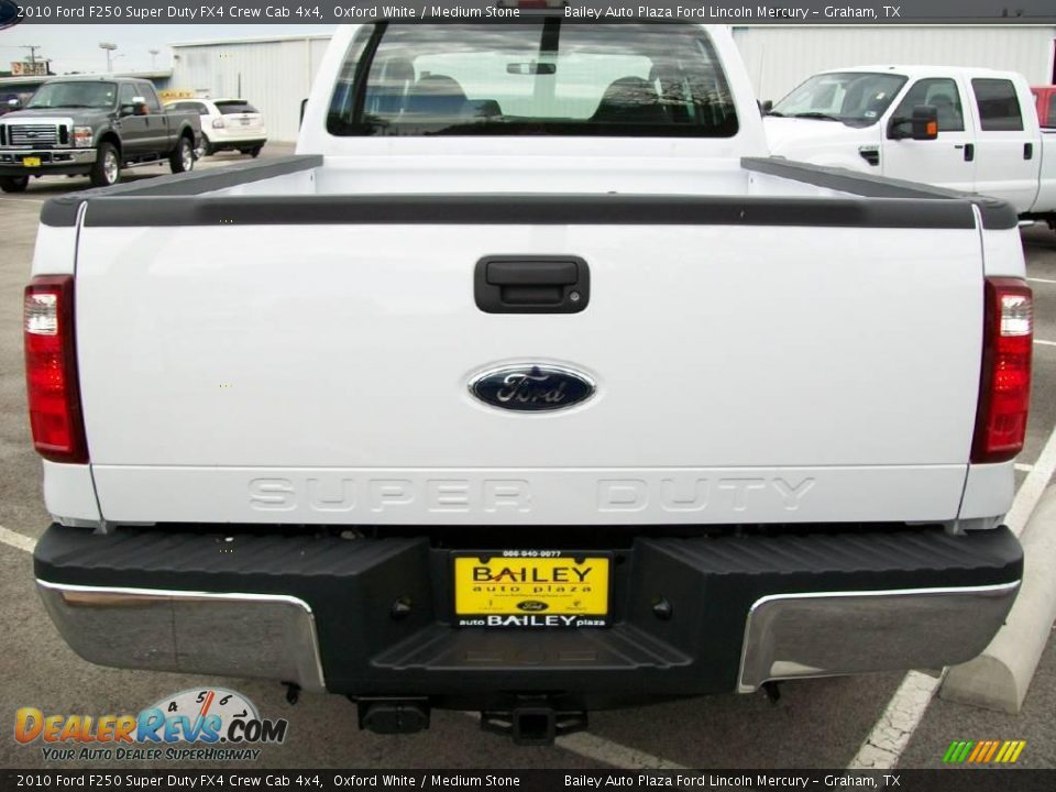 2010 Ford F250 Super Duty FX4 Crew Cab 4x4 Oxford White / Medium Stone Photo #5