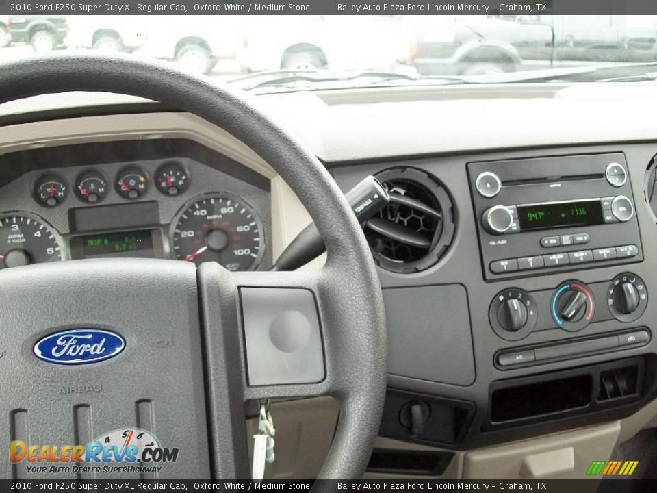 2010 Ford F250 Super Duty XL Regular Cab Oxford White / Medium Stone Photo #3