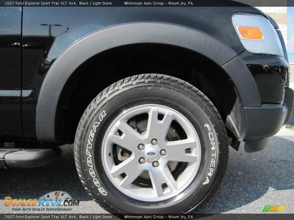 2007 Ford Explorer Sport Trac XLT 4x4 Black / Light Stone Photo #4
