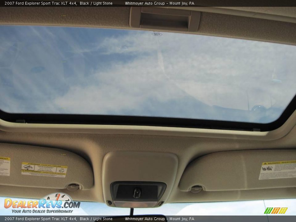 2007 Ford Explorer Sport Trac XLT 4x4 Black / Light Stone Photo #8