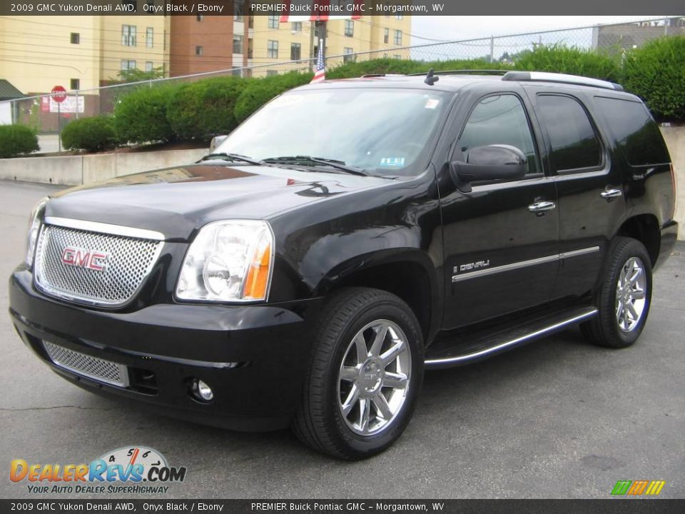 2009 GMC Yukon Denali AWD Onyx Black / Ebony Photo #2