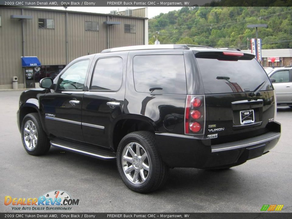 2009 GMC Yukon Denali AWD Onyx Black / Ebony Photo #4