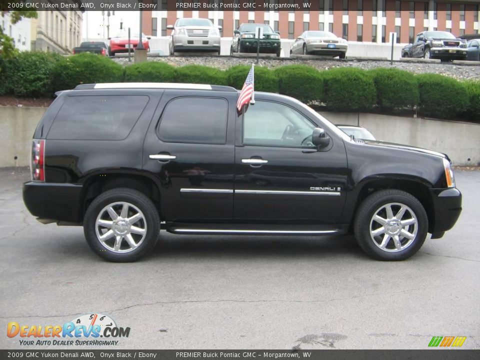 2009 GMC Yukon Denali AWD Onyx Black / Ebony Photo #7