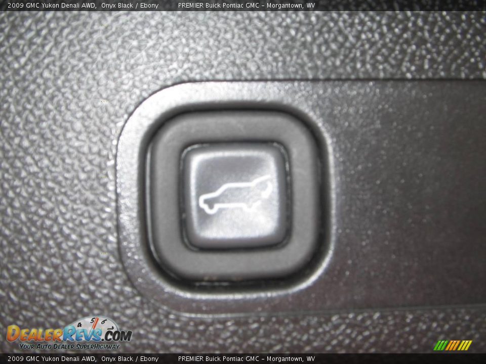 2009 GMC Yukon Denali AWD Onyx Black / Ebony Photo #11